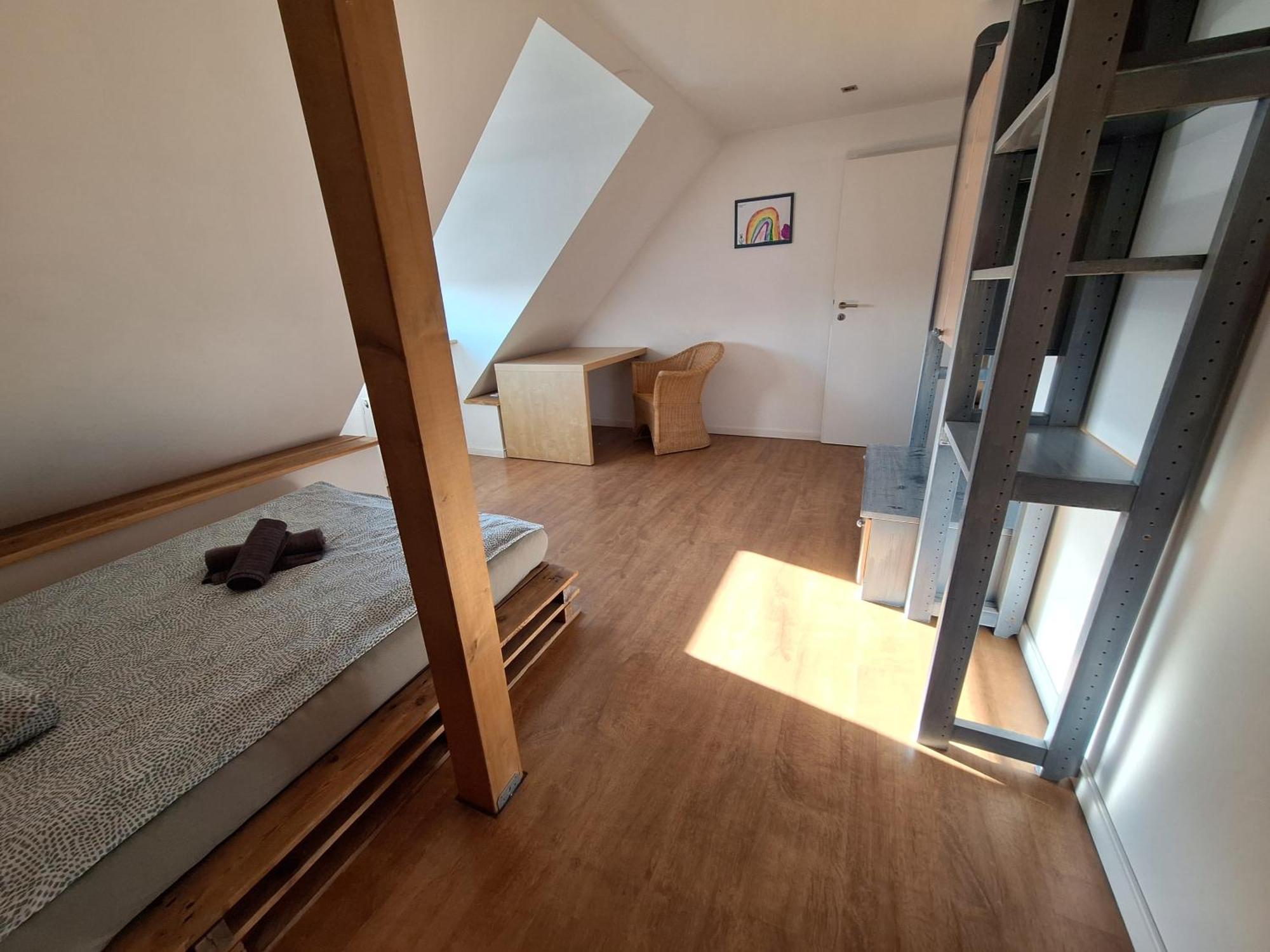 Bielefeld Zentral Komplette Fewo, 4 Schlafbereiche Bis Zu 8 Personen Esterno foto