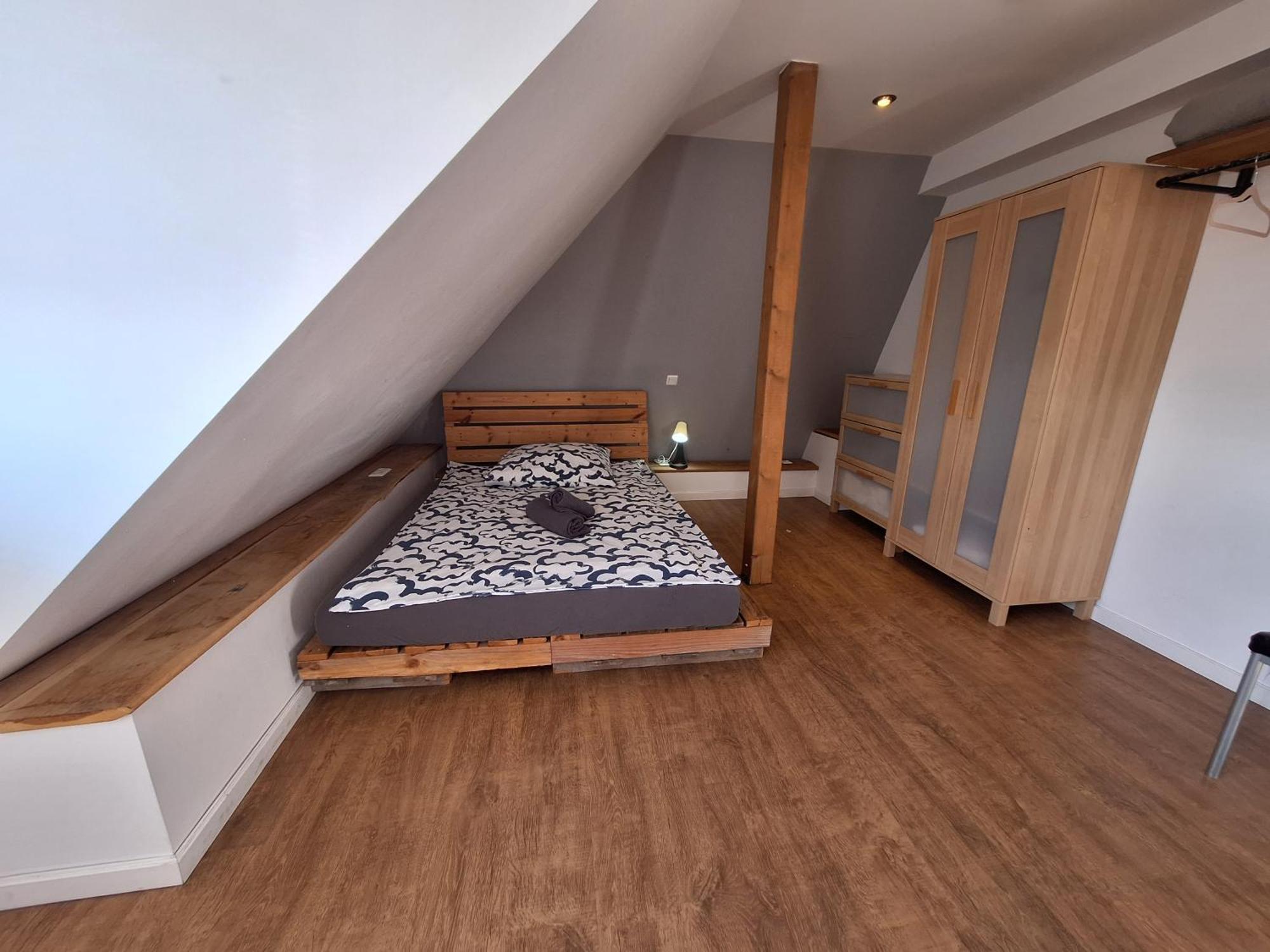 Bielefeld Zentral Komplette Fewo, 4 Schlafbereiche Bis Zu 8 Personen Esterno foto